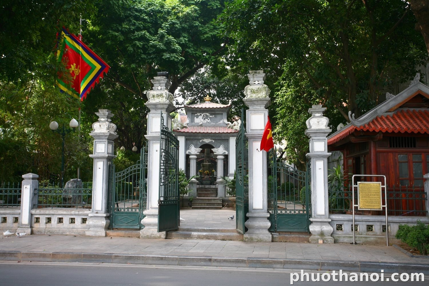 Đền thờ Vua Lê Thái Tổ